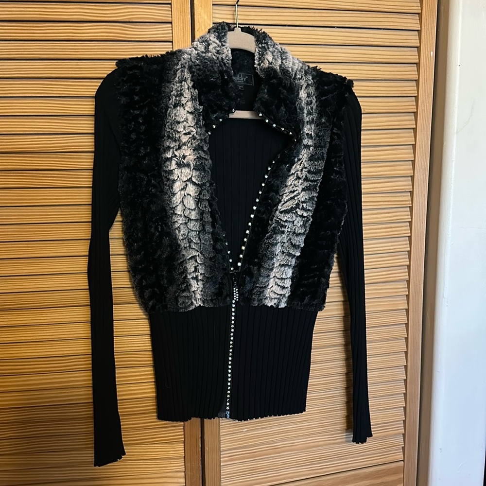 Belldini Los Angeles - sexy sweater!